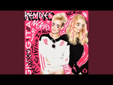 Putar Giving It All (Kastelo Remix) - Nervo
