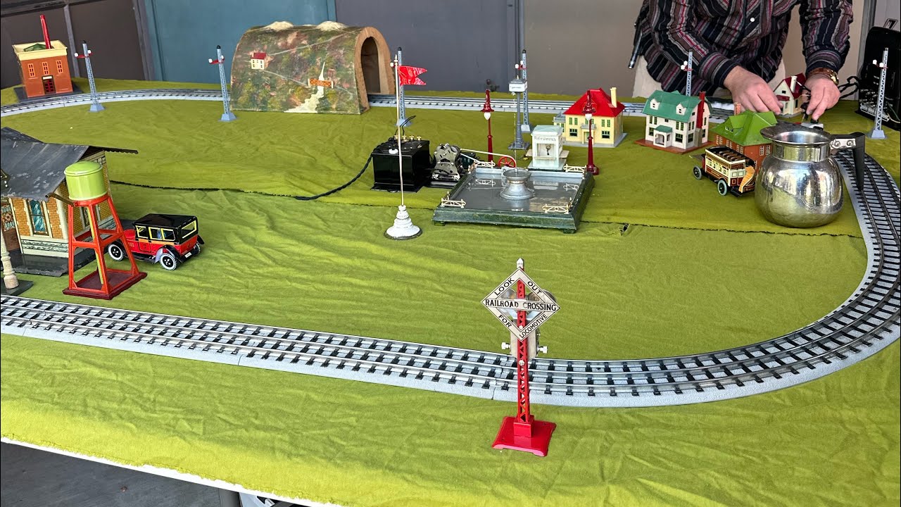 All Gauge toy train association swap meet November 2022 in La Mesa California trains running