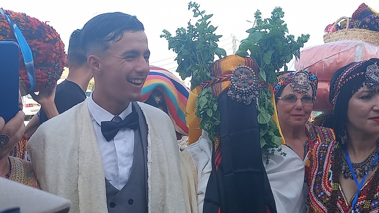 Mariage Traditionnel Kabyle Au Village Arvil à Iflissen "Tigzirt" Tizi ouzou .