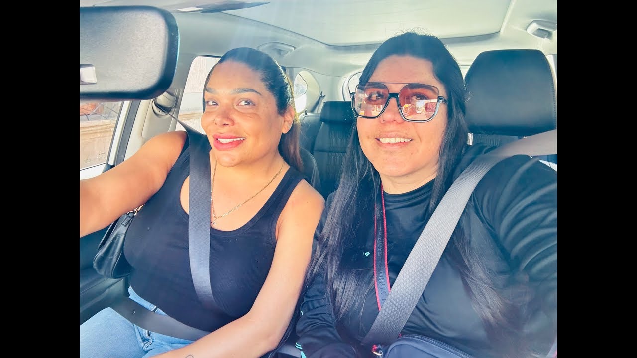 En los mercaditos  con Evelin 🥰