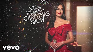 Смотреть клип Present Without A Bow Ft. Leon Bridges (The Kacey Musgraves Christmas Show - Official A...