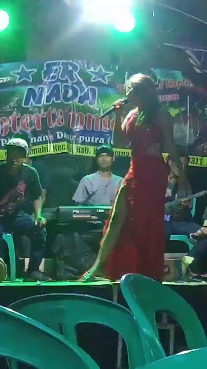 goyangan kebaya merah 😁