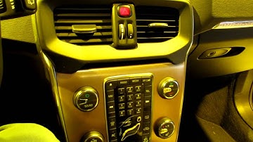 Volvo V40 Cross Country interior & dashboard