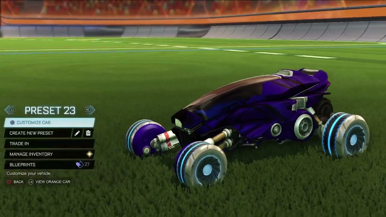 لعبت في تني اغرب سياره عندي في روكت ليغ🤣🤣😂😂