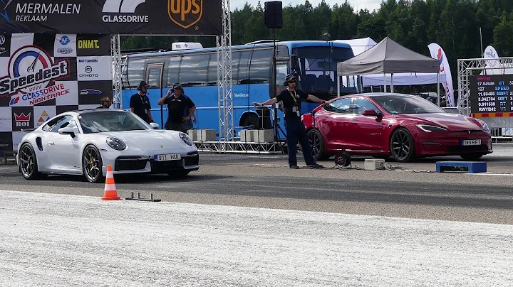Tesla Model S Plaid vs Porsche 911 Turbo S 1/4 mile drag race