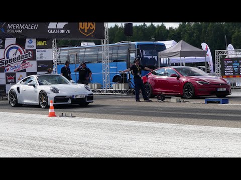 Tesla Model S Plaid vs Porsche 911 Turbo S 1/4 mile drag race