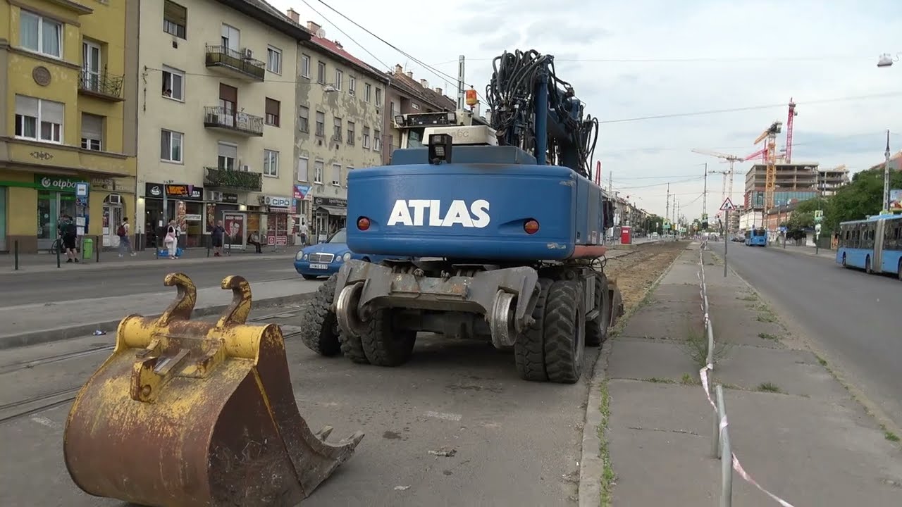 2024.05.06 44-es villamos vége, elbontották a vágányokat.