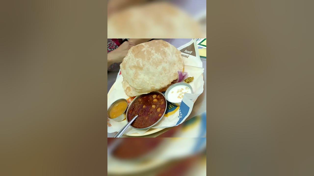 Pops Jumbo Vada PavVashi(farm pizza,chole bhature, cheese burst Vada