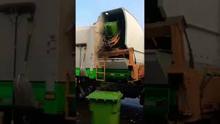 Hood view root pac on yard waste #funny