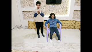 Iki Kardeş Sandalye Kapmaca Oynadığlenceli