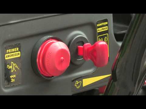 How to Operate the Basic Controls on a Snowblower