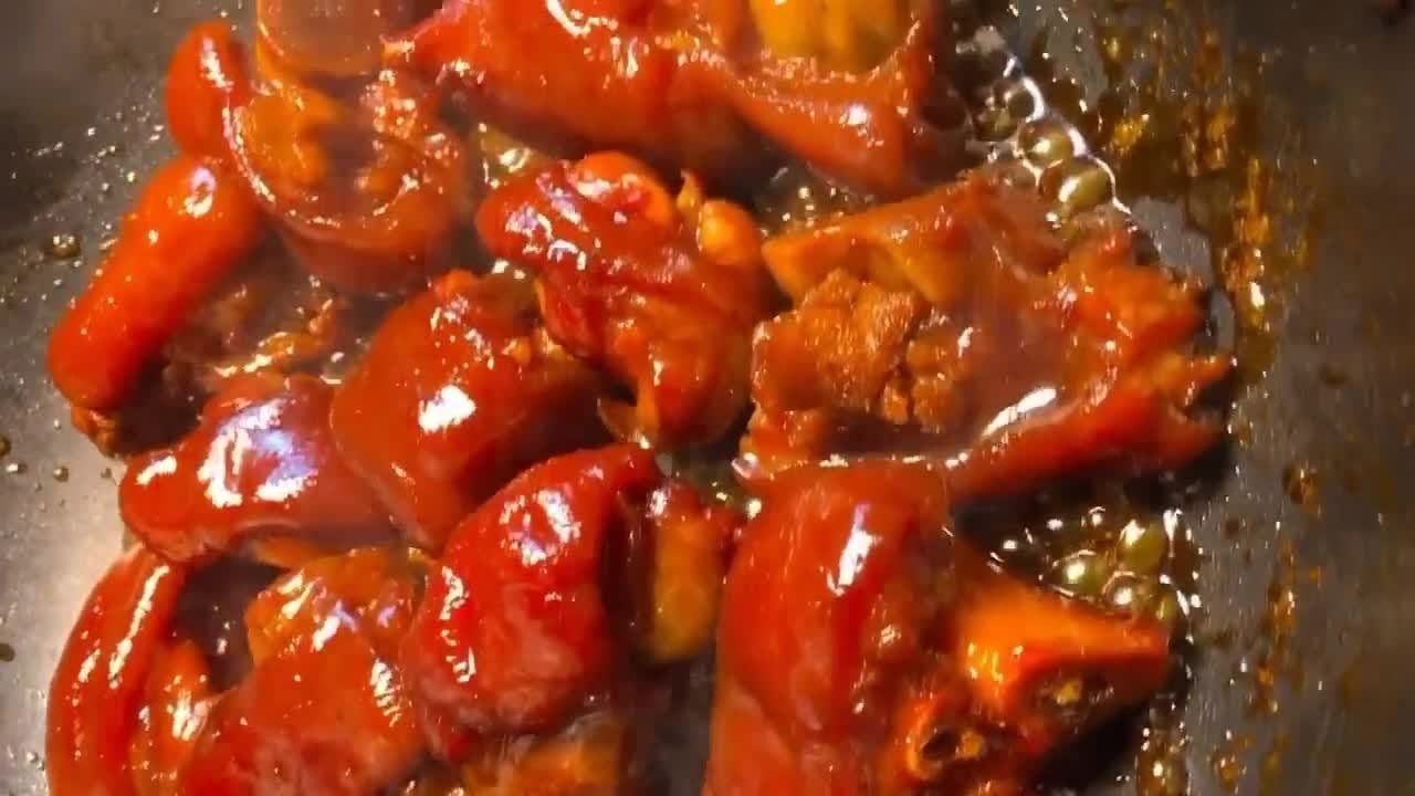 best pig trotter: braised trotters, the most delicious delicacy