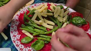 Salata de vara cu ton, ansoa si paste făinoase- un gust surprinzător