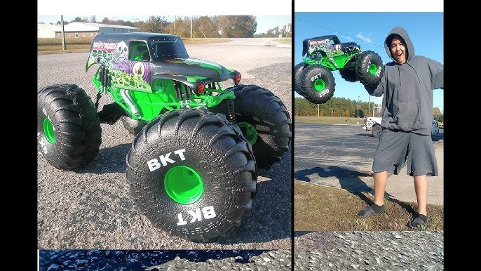 Monster Truck de controle remoto Spin Master Mega Monster Jam 1:6 Grave  Digger