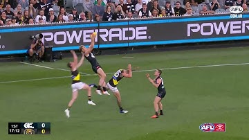 Tom De Koning wins the round one Four