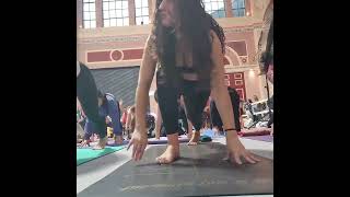 Inside flow #insideflow #insideflowyoga #yogamotivation #modernyoga 