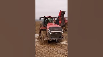 Case Quadtrac 715 in hard mud 😈 #caseih #caseihagriculture #farming #agriculture #machine