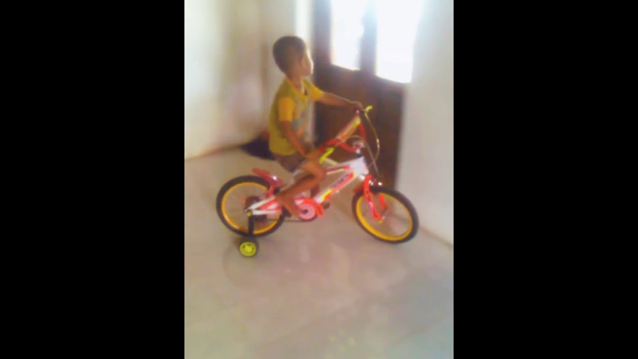 Lucu Anak Kecil Naik Sepeda YouTube