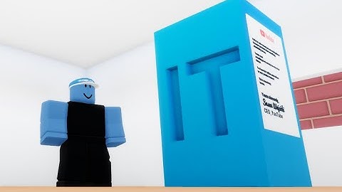 I GOT THE 1 TRILLION SUBSCRIBER PLAY BUTTON IN YOUTUBE SIMULATOR! [YOUTUBE SIMULATOR - ROBLOX]