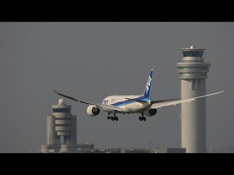 After Rain Itm Rjoo Ana Boeing 787 8 Dreamliner Ja807a Take Off 伊丹空港 全日空 Youtube
