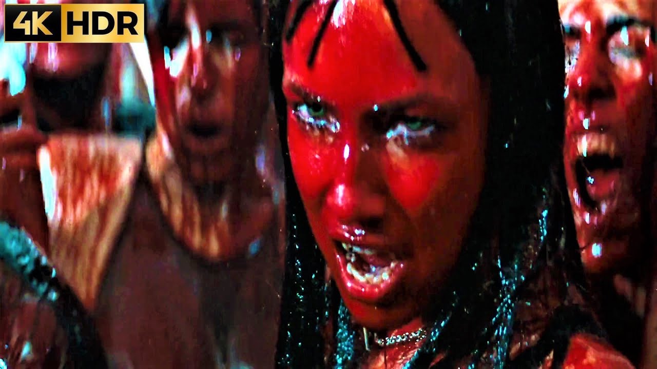 Blade - Opening Scène (Music : d'Angello &amp; Francis) meilleure scène techno de l'histoire du cinéma.. Bonne soirée