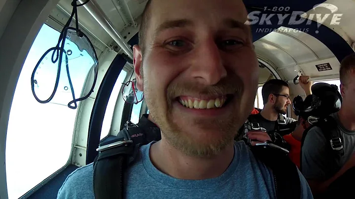 Chris Yeary's Tandem skydive!