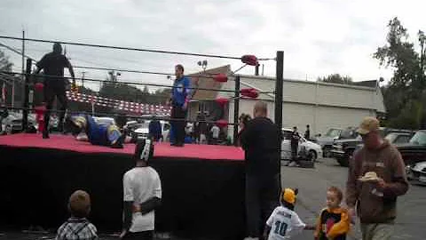 NWA DAWG Thomas Rodman vs Biggie Biggs 9/22/12