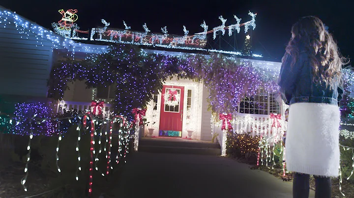O Come All Ye Faithful - Epic Flash Mob Carol #LIG...
