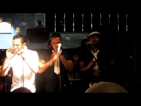 Wilman Pena & La Seleccion Tipica - Que Linda @ Le...