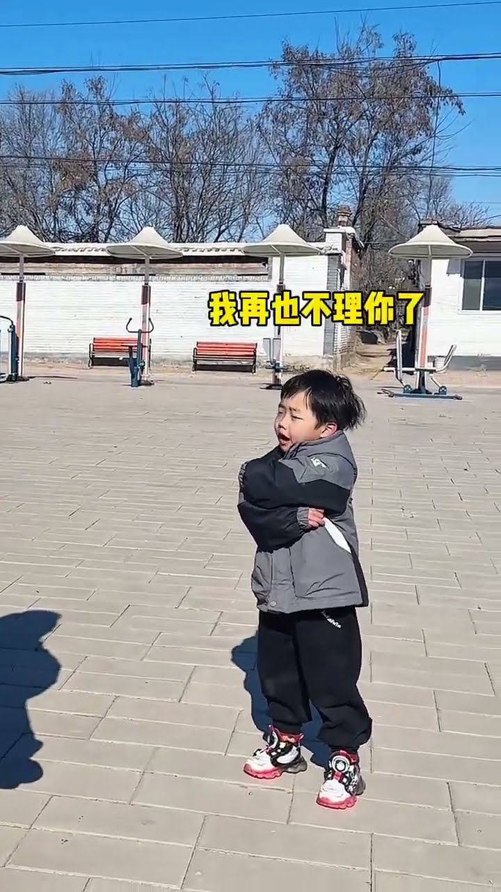 让你偏心姐姐，这次自己慢慢哄吧！#Cute baby#Cute#呆萌小米宝#聪明宝宝#萌娃