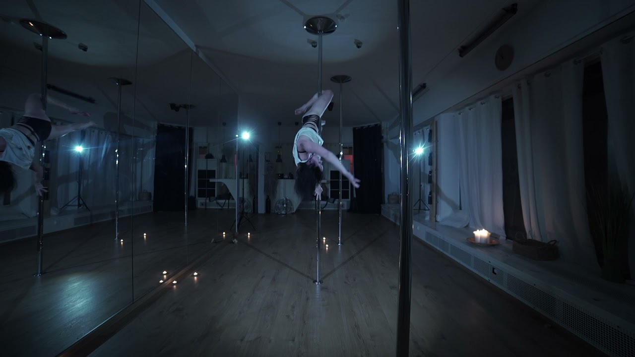 Sweet Dreams 🎃 Halloween Poledance Choreo