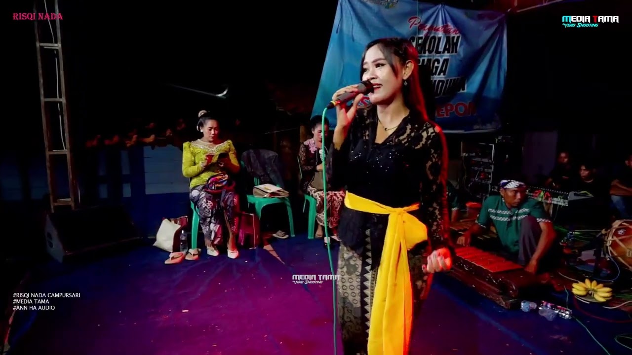 RISQI NADA Свадьба ДИАНЫ И АНДРЕ Сукорехо Тунджунган Блора 16