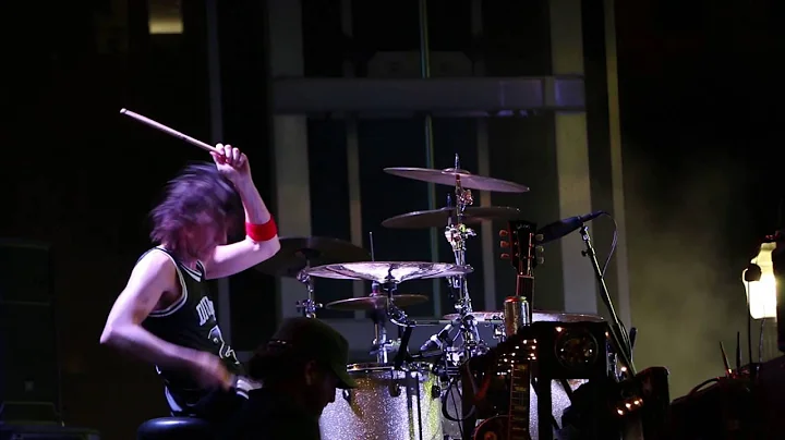 ZOLTAN CHANEY up close! KILLING it on the drums!
