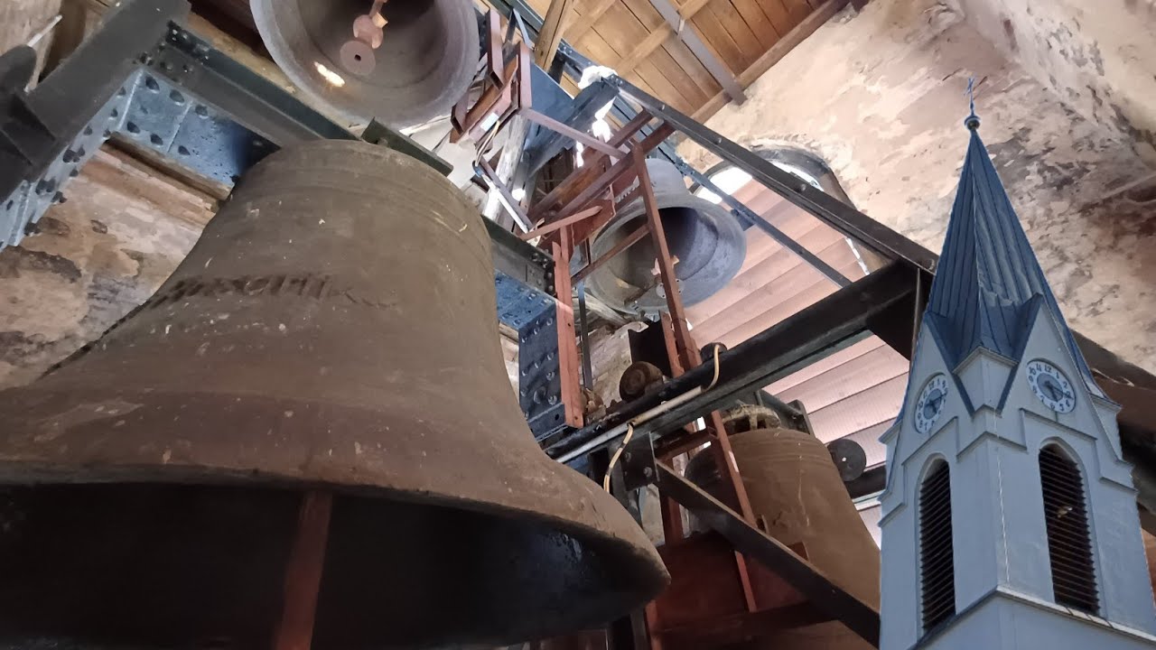 Łaziska Górne - Dzwony kościoła pw. MB Królowej Różańca Świętego