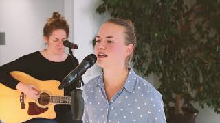 Komm heute zum Vater (O come to the Altar) - Elevation Worship / Acoustic Cover Daniela May