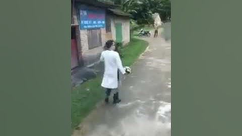 Chú rể dẫn đoàn nhà trai đi ăn hỏi quên luôn đường đến nhà gái và cả tên bố vợ khiến CĐM: Bó tay!