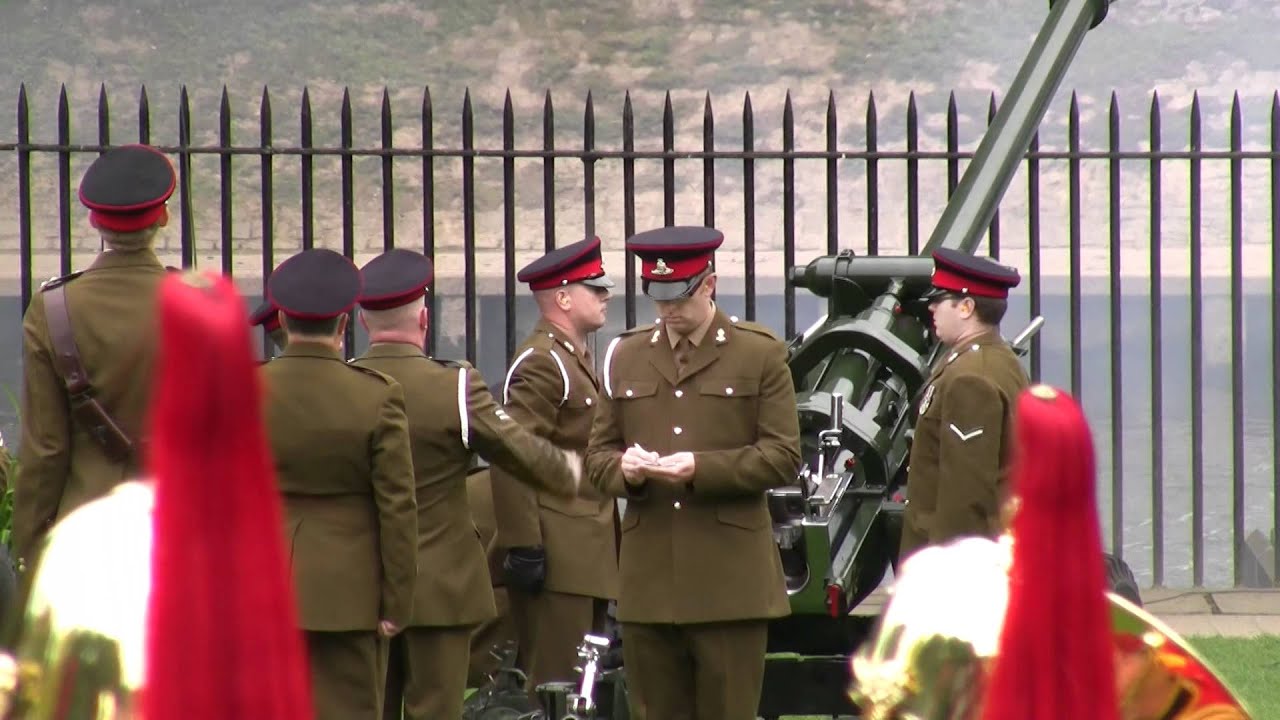 Jubilee 16 Gun Salute At York Jubilee Event 2012-06-02