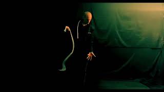 3 old classic rope tricks.  My favourite is still the Professor’s Nightmare.