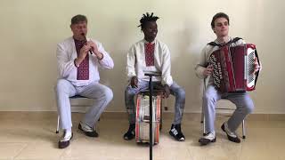 Хлопец с Африки играет польку !!! Boy from Africa plays polka