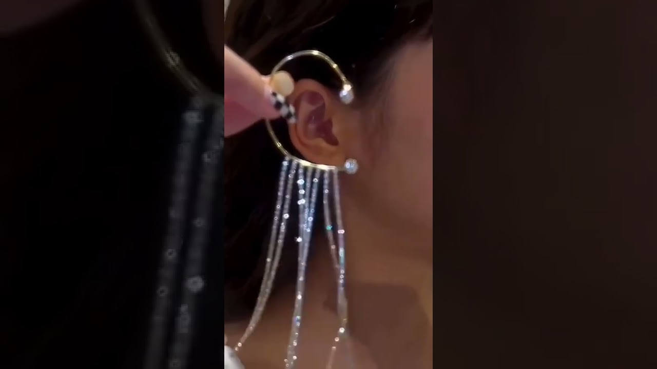 Earrings Light and Luxury Gold-Toned Leaf Shaped Ear Cuff l Crystal earrings l Royal Sliver shine