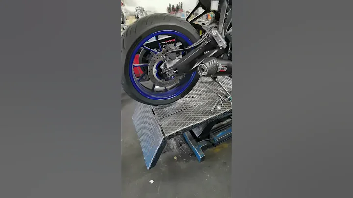 YAMAHA Tracer 7 - Mivv Oval Carbon exhaust with/without db killer