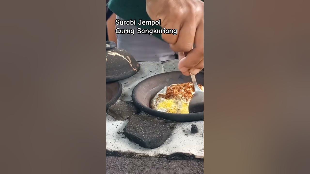 SURABI JEMPOL || Surabi oncom telor di Curug Sangkuriang 🍘 #surabi #surabibandung #fypyoutube #fyp
