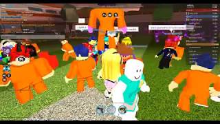 Roblox Playing With Yungy Plays Roblox Omg Jail Break Youtube - yungy plays roblox videos