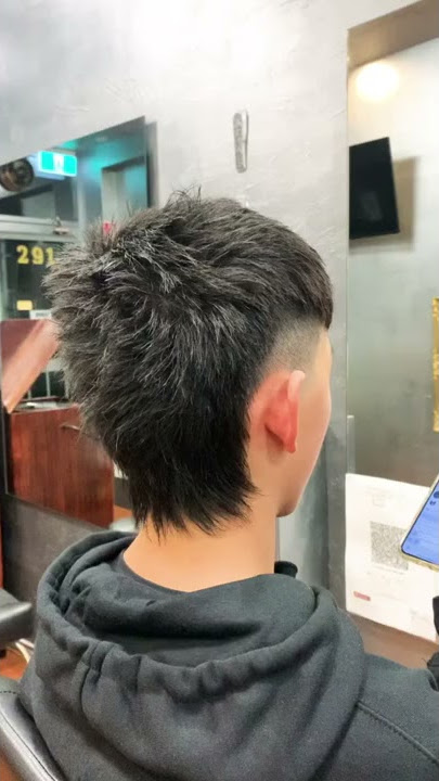 Cool mullet hair style
