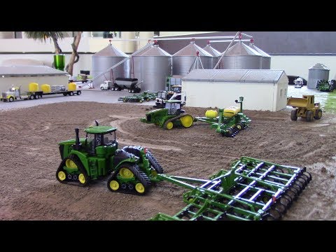 Carl & Mitchell Ingram Farm Display at the 2018 Lafayette Farm Toy Show