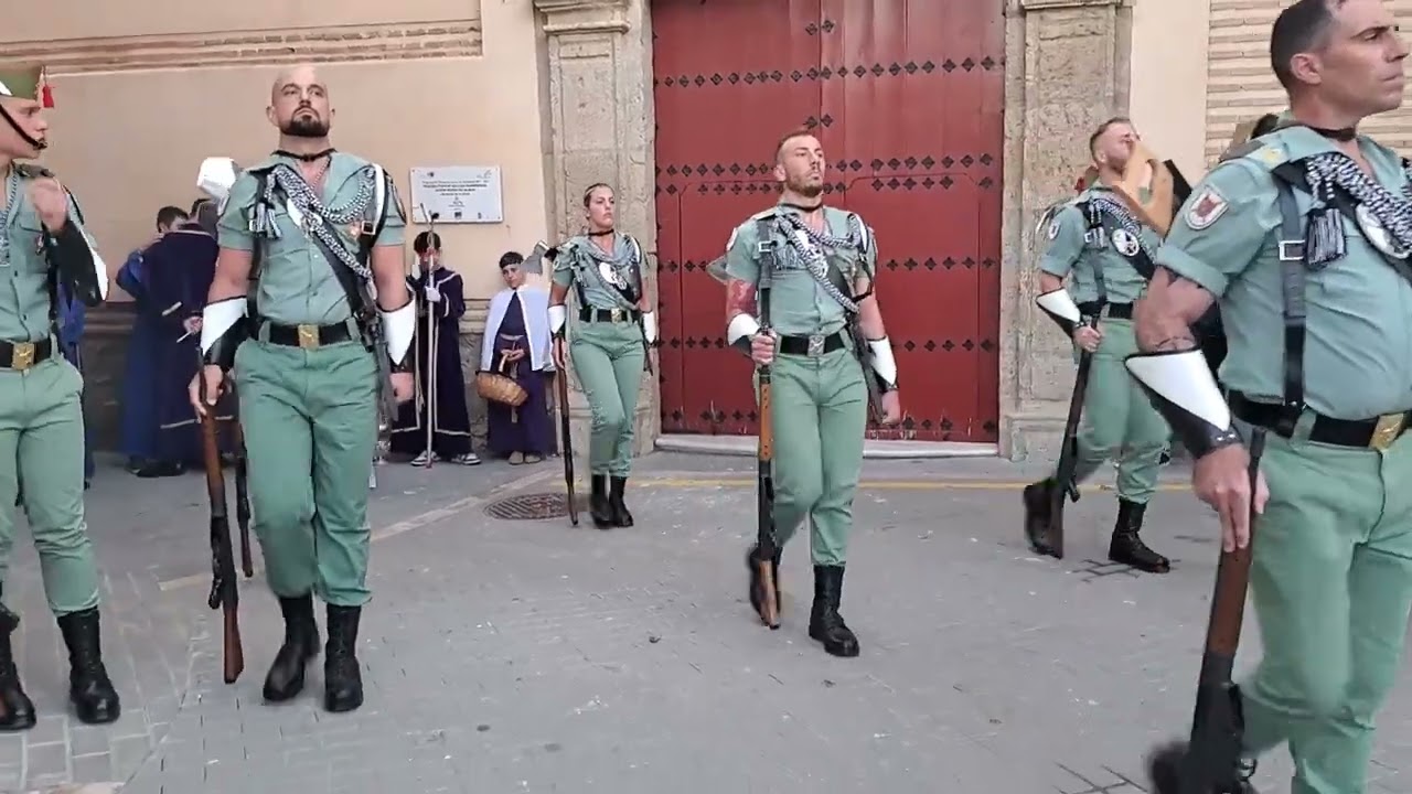 18-4-2025 SALIDA MARIA SANTISIMA DE LA RENDICION  HASTA PLAZA GARCIA HARO acompañada de Legionarios