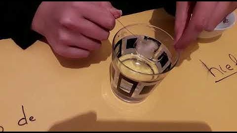 Experimento punto de congelación del agua salada y el agua dulce.