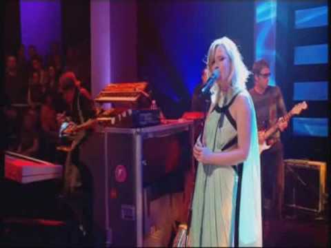 Moloko - Sing It Back; Live @ Jools Holland (video)