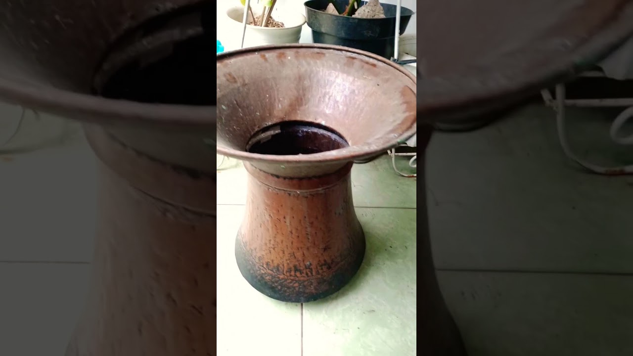 Unik..BerUmuR 70 thn...,DaNdanG tmPat MaSak NasI daRi Tembaga