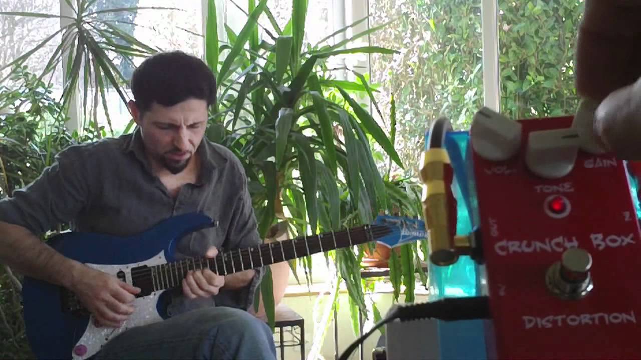 Guitar distortion MI AUDIO CRUNCH BOX